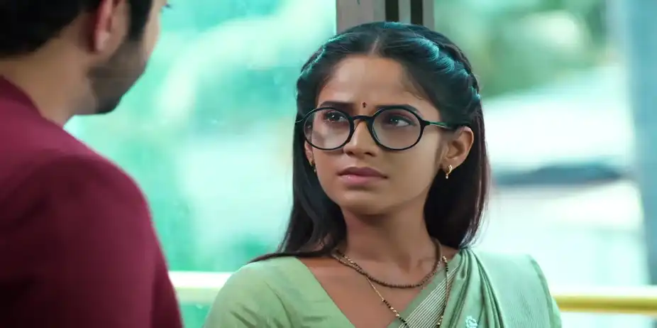 Sarang Expresses His Suspicion to Savali - Savalyachi Janu Savali