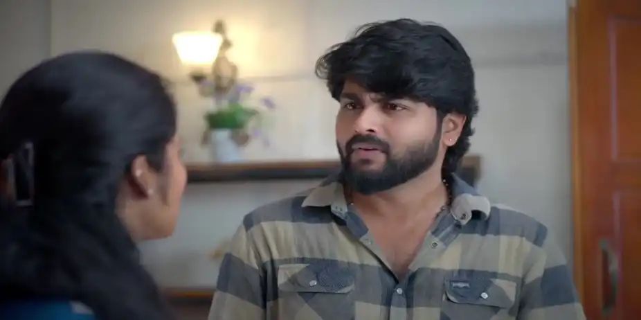 Veera Argues with Maaran - Vaara