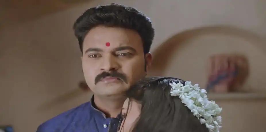 Gopal Is Shocked by Lali's Behaviour - Devmanus Madhla Adhyay