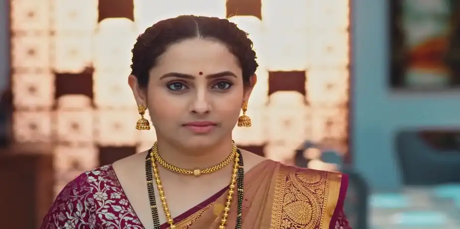Bhavana's Fitting Reply to Sulakshana - Lakshmi Niwas