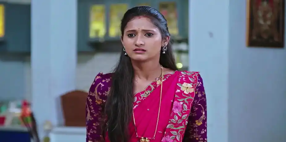 Durga Tries to Anger Sharath - Naa Ninna Bidalaare