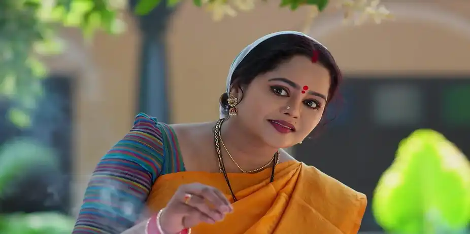 Padmavathi Subtly Asks for Aadhya's Property - Sandhyaraaga