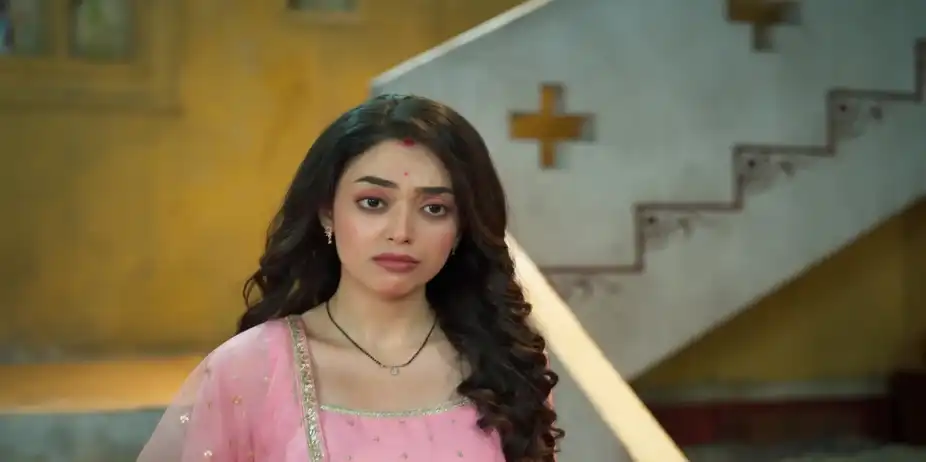Jeetu Puts on an Act to Please Saavi - Gharwali Pedwali