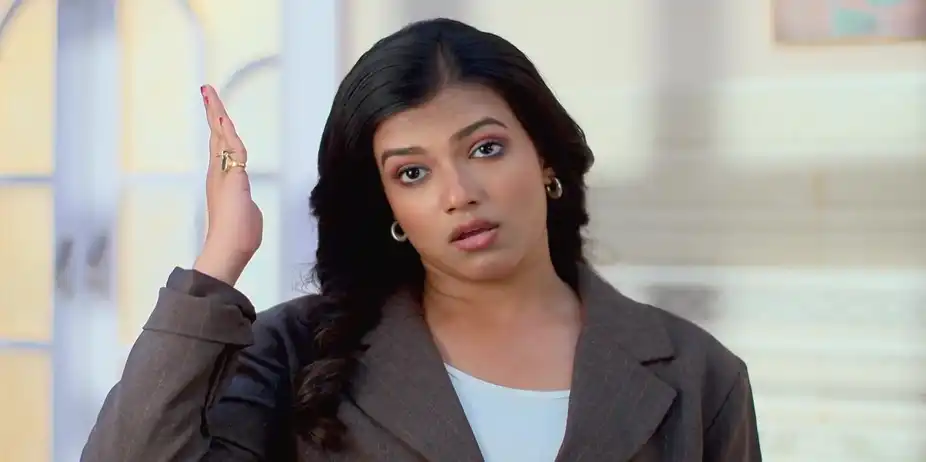 Megha Taunts Kusum - Kusum