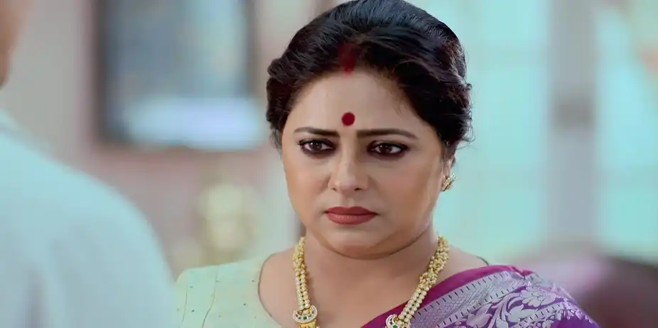 Indrani's Question to Ayushman - Kusum
