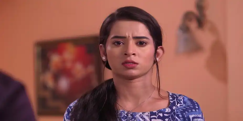 Mani Obeys Madhav's Orders - Tu Khara Mun Chaai