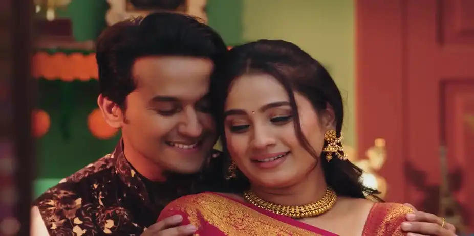 Jayant Is Mesmerised to See Janhavi - Lakshmi Niwas