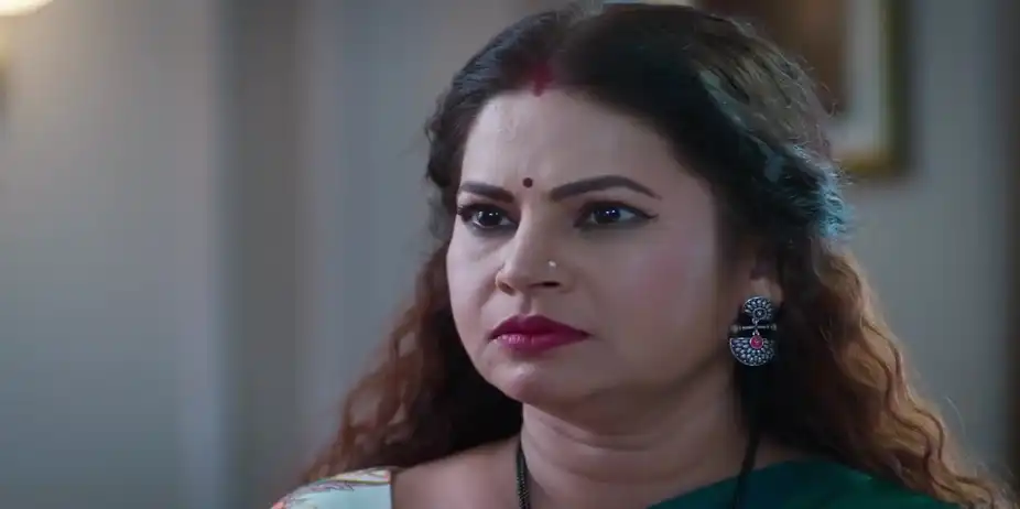 Tilottama's Fitting Reply to Bhairavi - Savalyachi Janu Savali