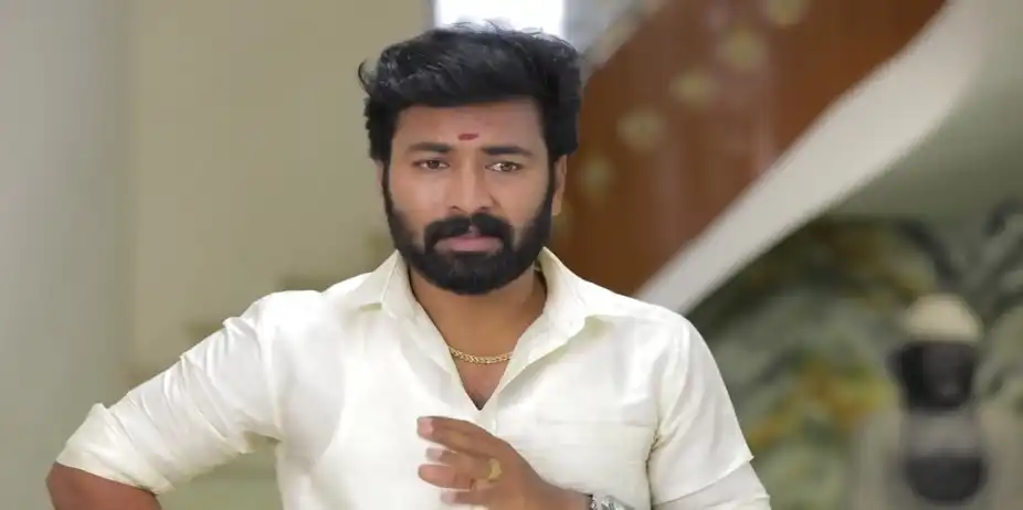 Bharathi Keeps a Close Watch on Dhurai - Idhayam