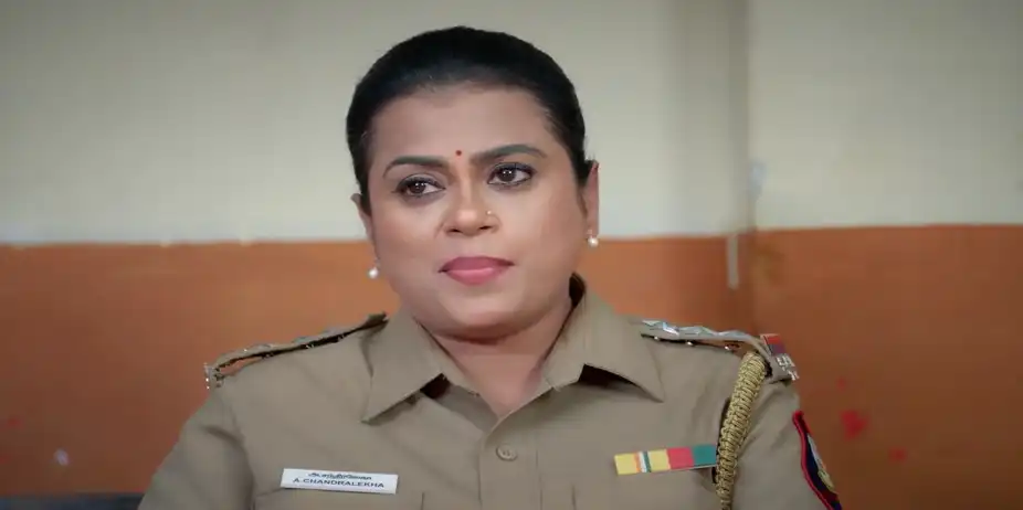 Veera Argues with Chandralekha - Veera