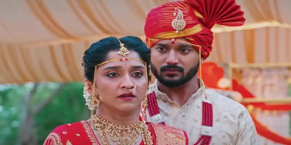 Kedar Sincerely Takes the Wedding Vows - Taarini