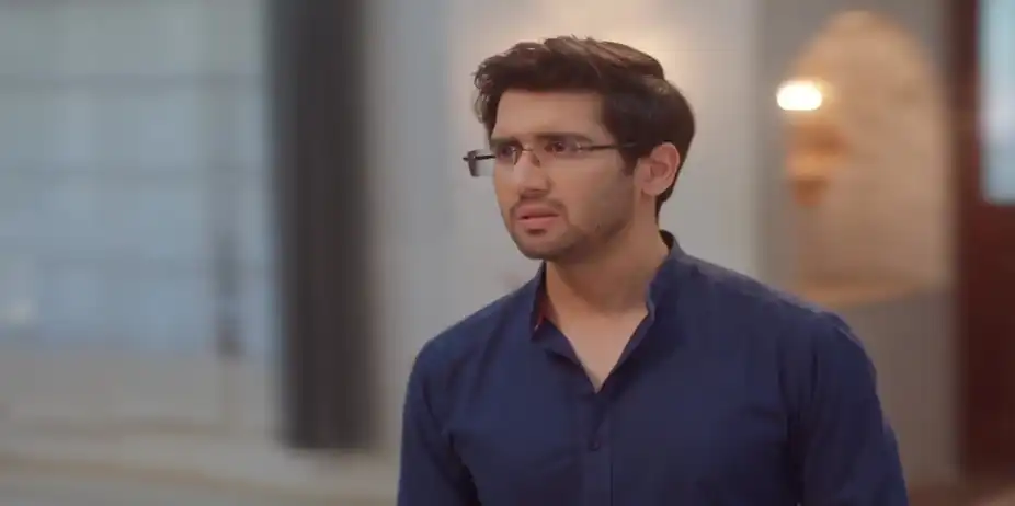 Atharva Gets Enraged Hearing Meera's Words - Tula Japnar Aahe