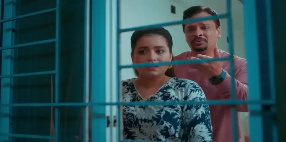 Samar's Arrival Makes Anand Emotional - Veen Doghatli Hi Tutena