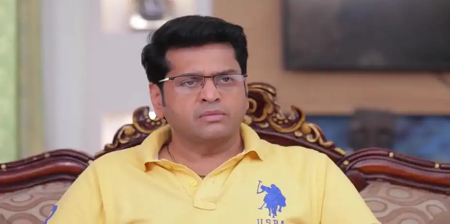 Rajeshwari Learns about Mithra's Deed - Idhayam