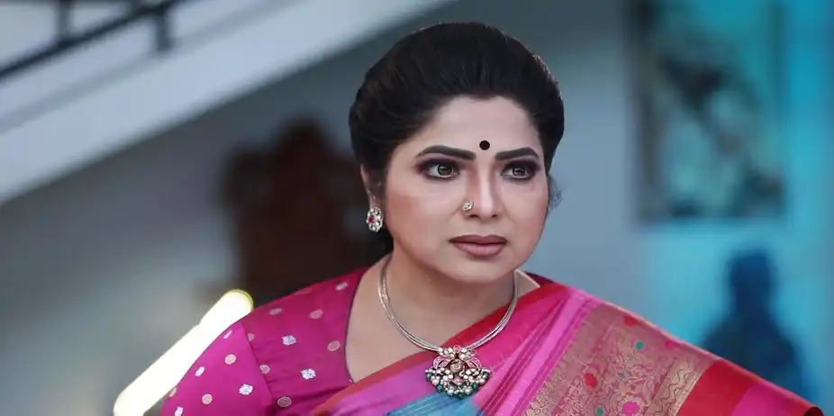 Meena Confronts Tamil - Varisu