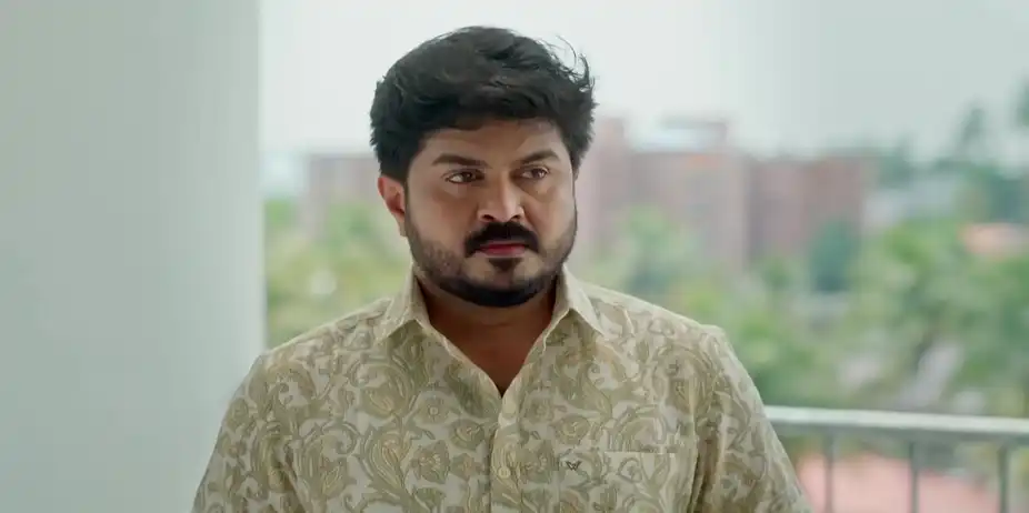 Varsha Refuses to Pay Heed to Vikram's Pleas - Manathe Kottaram