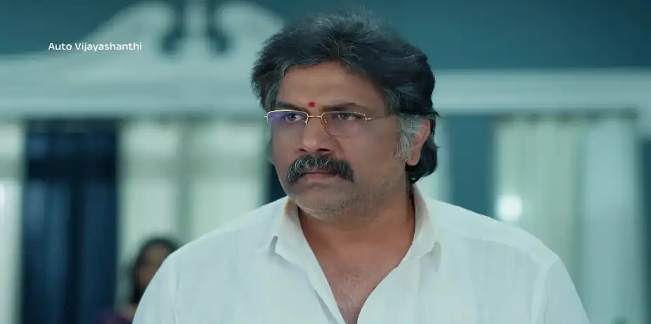 Chiranjeevi Exposes Mahesh - Auto Vijayashanthi - Promo