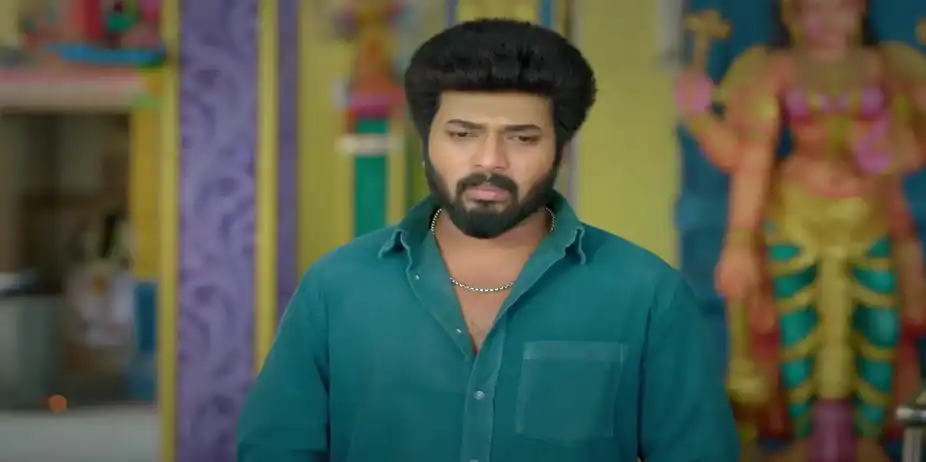Karthikeyan Informs Rajarajan about the Bike - Karthigai Deepam