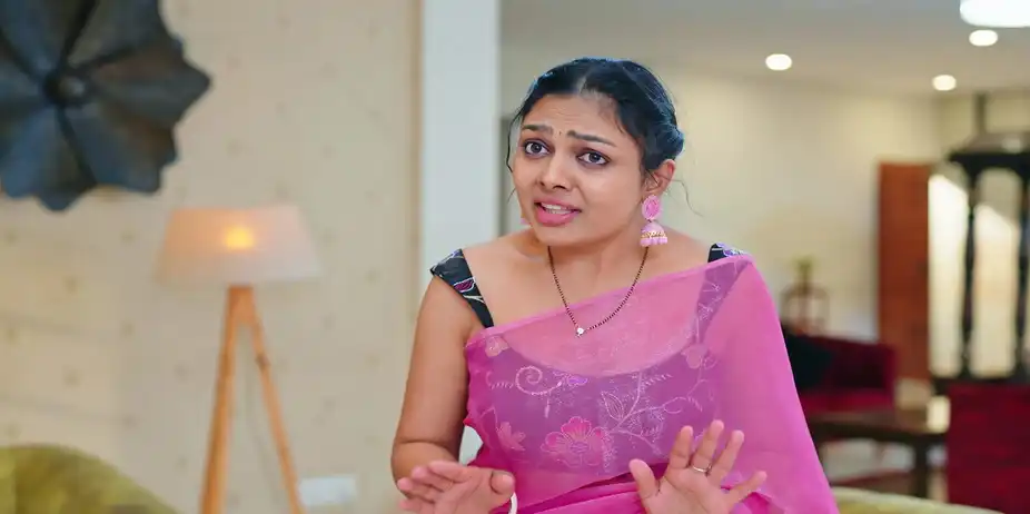 Malli's Wedding under Threat - Amruthadhaare - Promo
