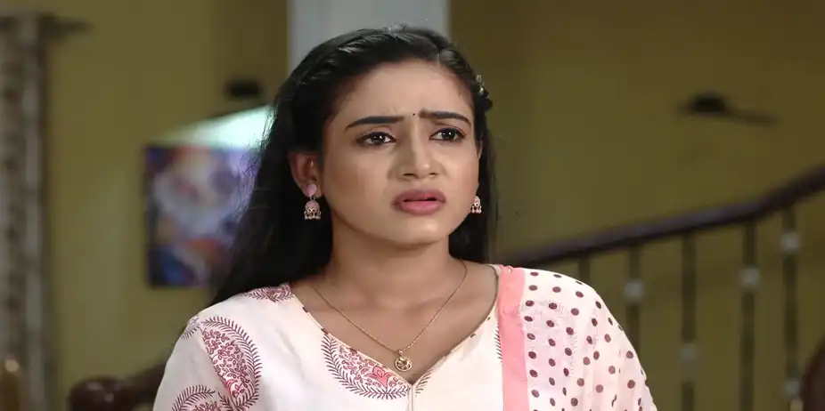 Usha Argues with Sambhav's Grandmother - Suna Jhia