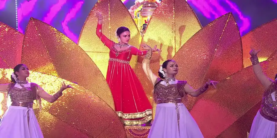 Ashish and Amruta's Soul‑stirring Performance - Zee Chitra Gaurav 2026