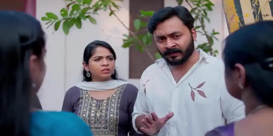 Rithika Has a Word with Harish - Akale