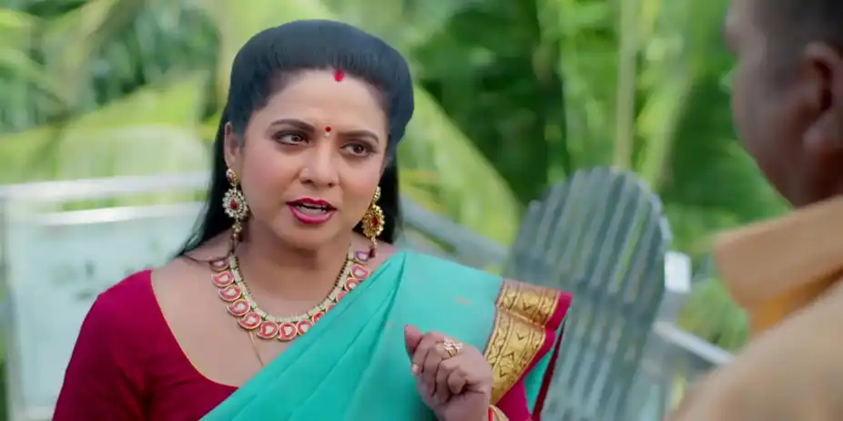 Ramadevi Shares Her Plan with Bhadran - Chembarathy