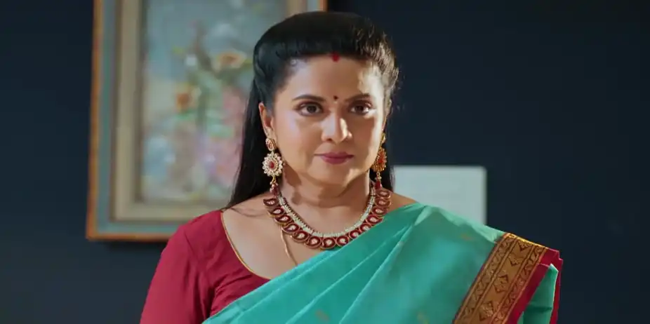 Ramadevi Shares Her Suspicion with Bhadran - Chembarathy