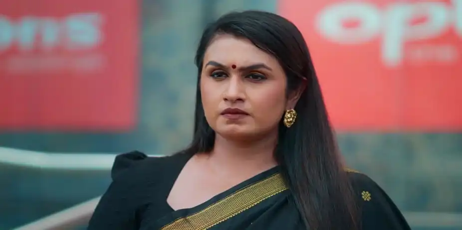 Naveen Has a Word with Sithara - KrishnaGadha