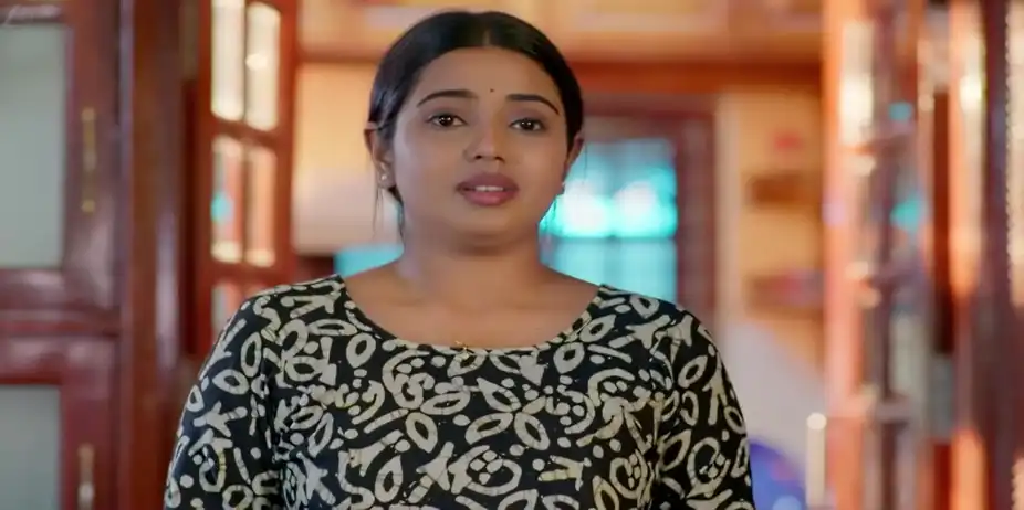 Varsha's Words Make Vikram Uneasy - Manathe Kottaram