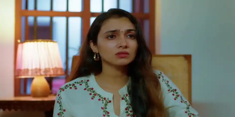 Athira's Words Shock Anagha - Mangalyam
