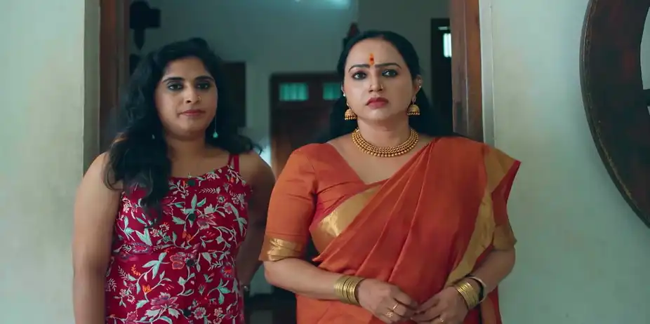 Radhika Hits Priyanka - Snehapoorvam Shyama