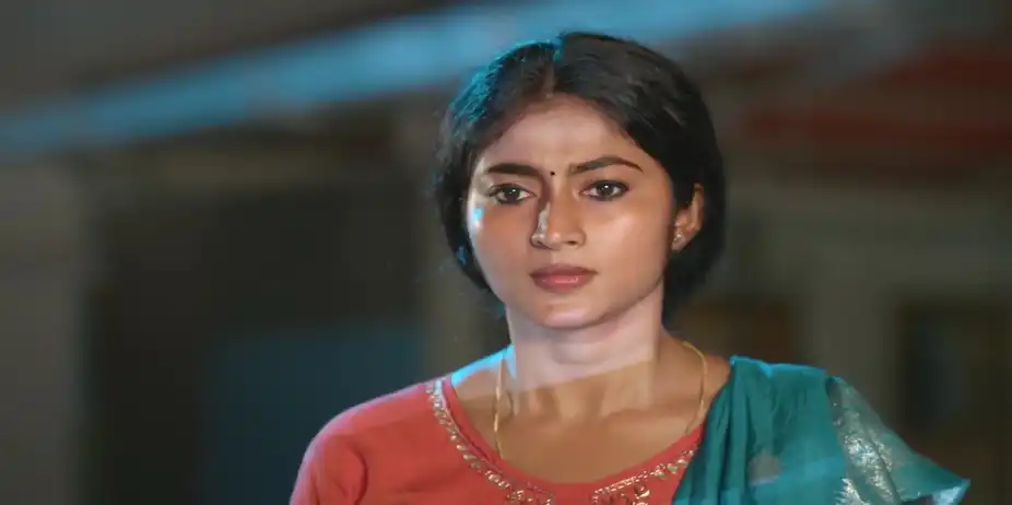 Raghavan Gets Annoyed with Maaran - Veera