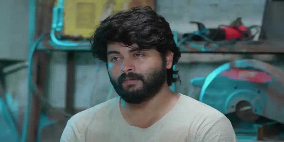 Kathi Gets Emotional - Veera