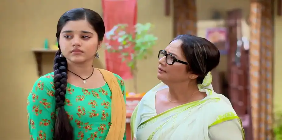 Ayushman Leaves Kusum's House - Kusum