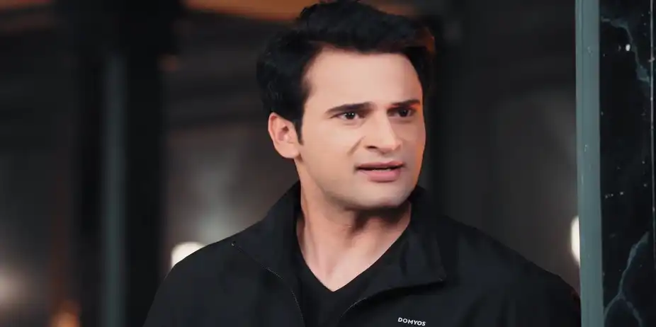 Bhoomika's Call with Lakshmi Scares Raj - Lakshmi Nivas