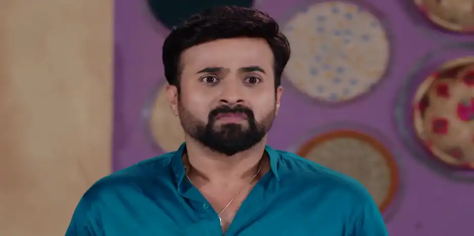 Priyambada Learns about Archana's Injury - Sathi Sata Janmara
