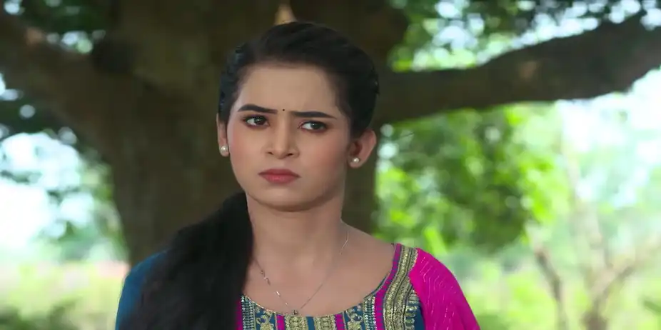 Mani Grows Suspicious about Madhav - Tu Khara Mun Chaai