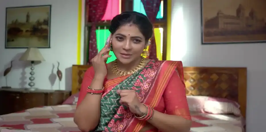 Karthikeyan Learns about Revathi's Engagement - Karthigai Deepam