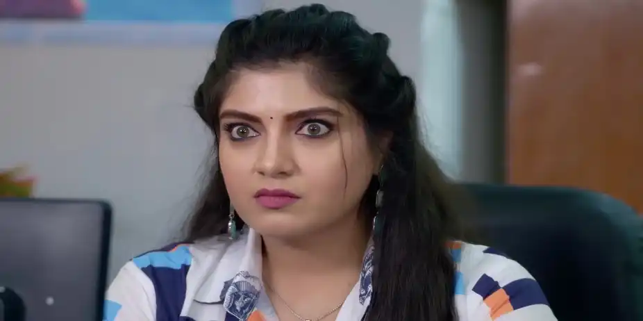 Karthikeyan's Act Stuns Revathi - Karthigai Deepam