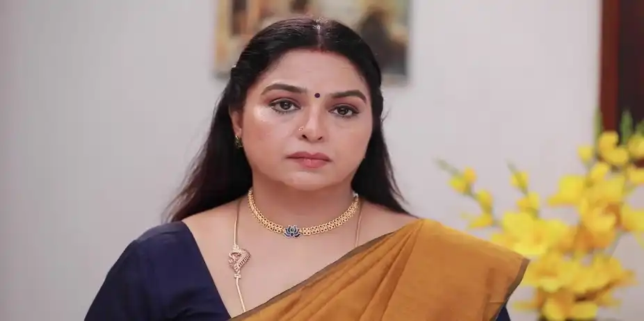 Meena Shares Her Joy with Ganeshan - Varisu