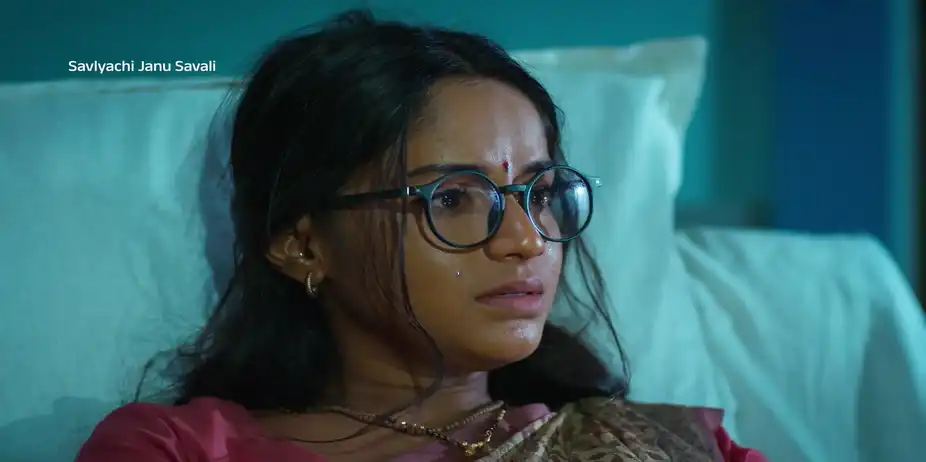 Savali's Lost Child Is Rescued by Sarang - Savalyachi Janu Savali - Promo