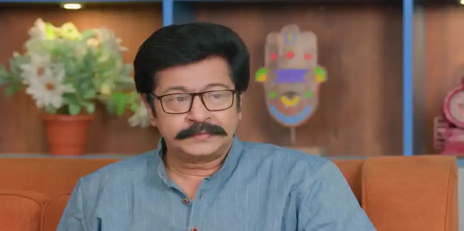 Selvanayagi's Act Upsets Udhaya - Ayali
