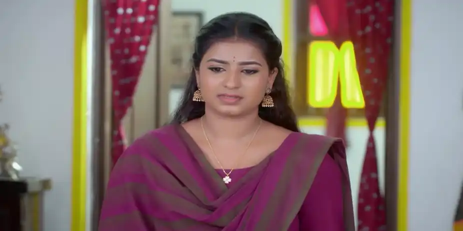 Mayilvahanam Alerts Karthikeyan - Karthigai Deepam
