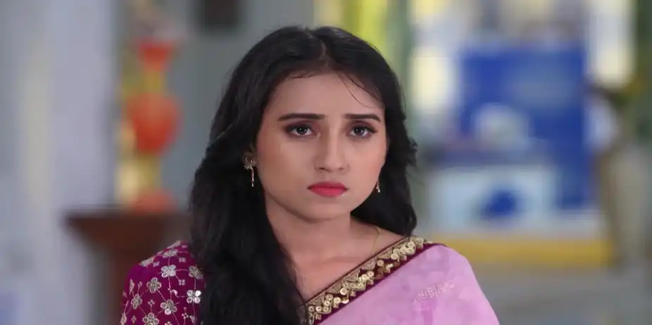 Ragini Plots against Mani - Tu Khara Mun Chaai