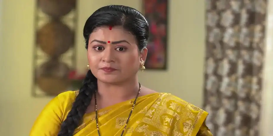 Meena Tries to Manipulate Mimi - Tuma Bina