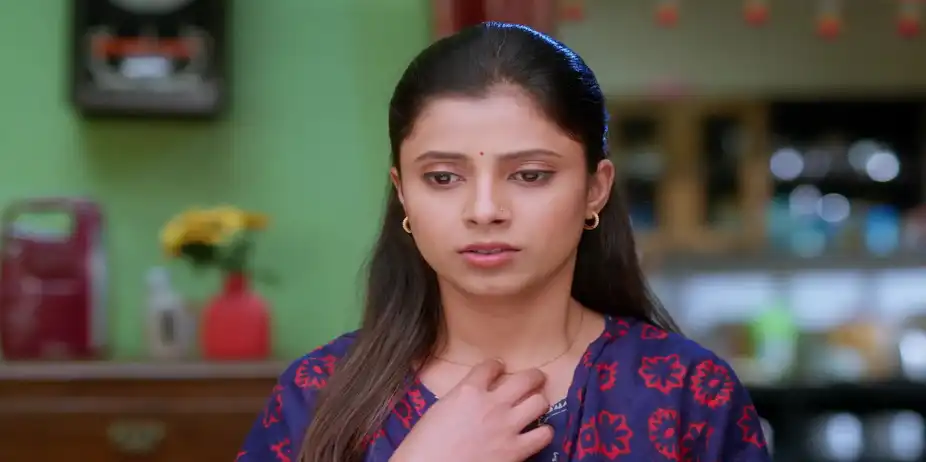 Sanai Chaughade S1 E39 - Jay and Sharvari Fall into the Swimming Pool