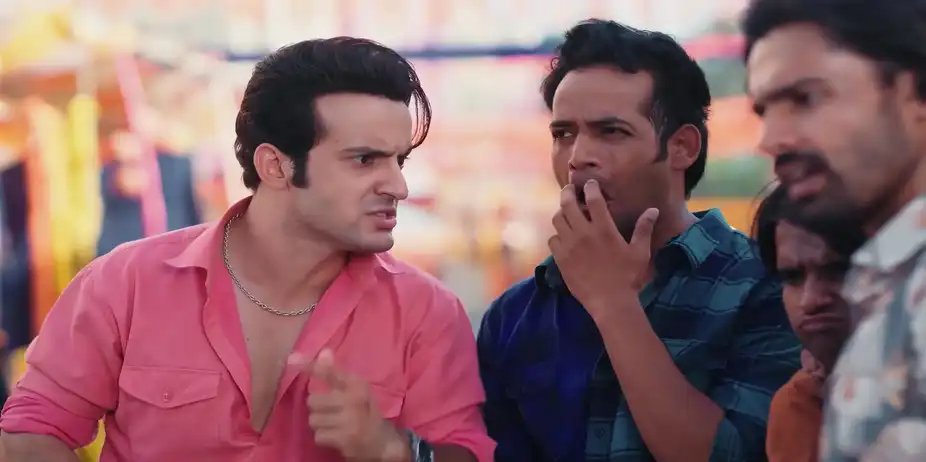 Niya Tells Veer about Radhika's Trouble - Lakshmi Nivas