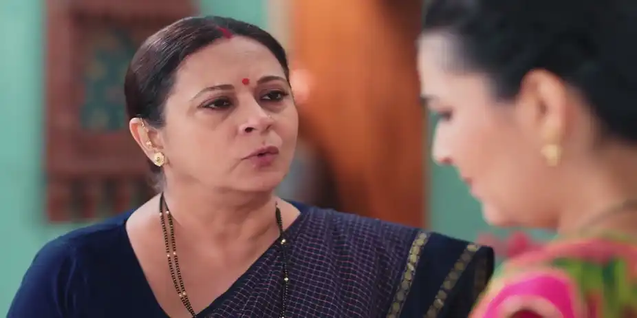 Lakshmi Asks Revati Why She Is Sad - Lakshmi Nivas