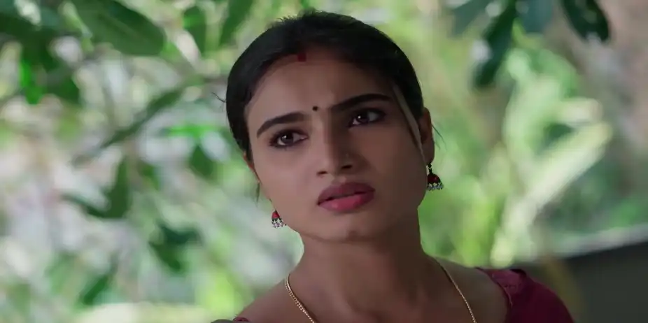 Poornima's Move Makes Durga Uneasy - Durga